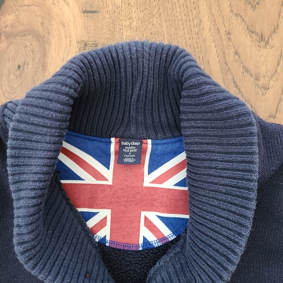 4/$20 Baby Gap sweater - Picture 3 of 4